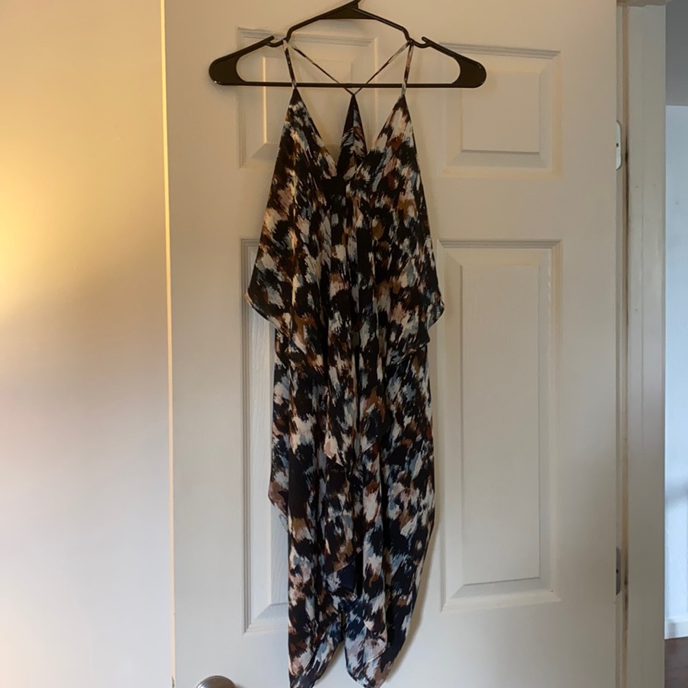 Patterned v neck dress